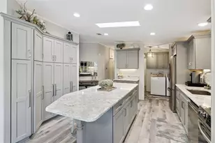 8568 Breeze Hill Dr, Lake Wales, FL 33898 - Photo 16