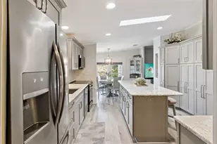 8568 Breeze Hill Dr, Lake Wales, FL 33898 - Photo 14