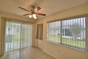 1690 Colonnades Cir N, Lakeland, FL 33811 - Photo 16