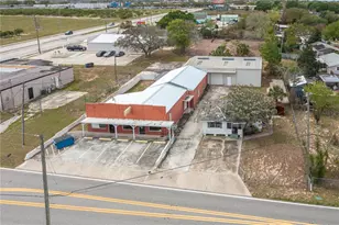 19 Evergreen Dr, Lake Wales, FL 33898 - Photo 1