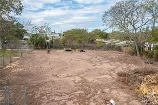 19 Evergreen Dr, Lake Wales, FL 33898 - Photo 10