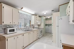 1798 Fox Hill Dr, Lakeland, FL 33810 - Photo 12