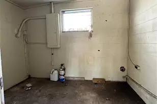 7921 Lakeshore Dr, Tampa, FL 33604 - Photo 8