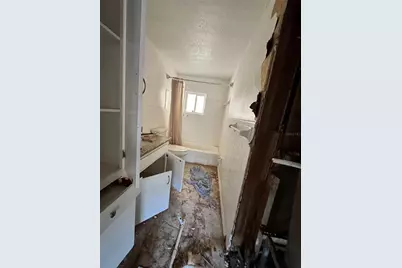 7921 Lakeshore Drive, Tampa, FL 33604 - Photo 6