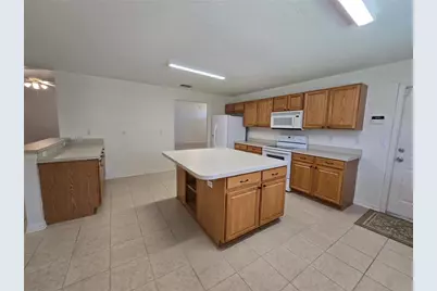 2081 Farrington Drive, Lakeland, FL 33809 - Photo 10