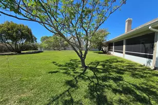 2081 Farrington Dr, Lakeland, FL 33809 - Photo 32