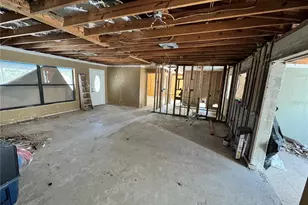 651 69th Ave S, Saint Petersburg, FL 33705 - Photo 10