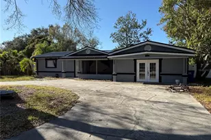 651 69th Ave S, Saint Petersburg, FL 33705 - Photo 2