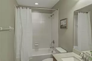 10661 Pictorial Park Dr, Tampa, FL 33647 - Photo 34