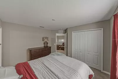 10661 Pictorial Park Drive, Tampa, FL 33647 - Photo 32