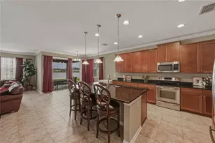 10661 Pictorial Park Dr, Tampa, FL 33647 - Photo 8