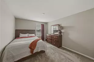 10661 Pictorial Park Dr, Tampa, FL 33647 - Photo 36