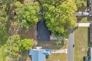 1421 Grace St N, Lakeland, FL 33810 - Photo 2