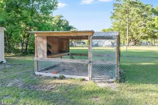 37135 Pauls Dr, Zephyrhills, FL 33541 - Photo 24