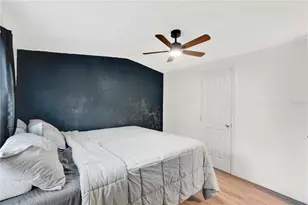 37135 Pauls Dr, Zephyrhills, FL 33541 - Photo 10