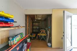 37135 Pauls Dr, Zephyrhills, FL 33541 - Photo 26