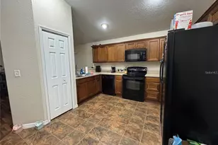 7121 Scenic Hills Blvd, Lakeland, FL 33810 - Photo 8