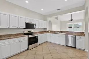 4656 Magnolia Preserve Loop, Winter Haven, FL 33880 - Photo 12