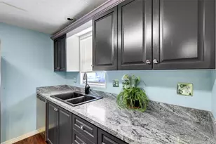 3027 Mimosa Way, Lakeland, FL 33801 - Photo 4