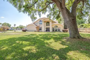 2134 Kirkland Lake Dr, Auburndale, FL 33823 - Photo 2