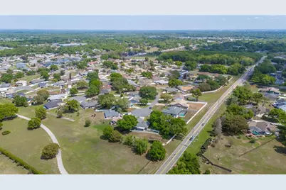 5711 Manchester Drive E, Lakeland, FL 33810 - Photo 44