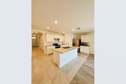 352 Alexzander Way, Winter Haven, FL 33881 - Photo 10