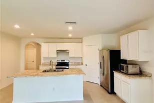 352 Alexzander Way, Winter Haven, FL 33881 - Photo 6