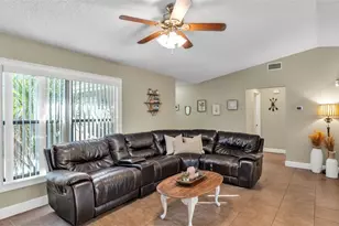 804 Scott Lake Village N, Lakeland, FL 33813 - Photo 2