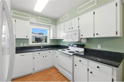 4825 Goldenview Lane, Lakeland, FL 33811 - Photo 8