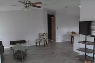 102 Newcastle Blvd, Haines City, FL 33844 - Photo 10