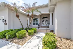 6758 Huntington Hills Blvd, Lakeland, FL 33810 - Photo 2