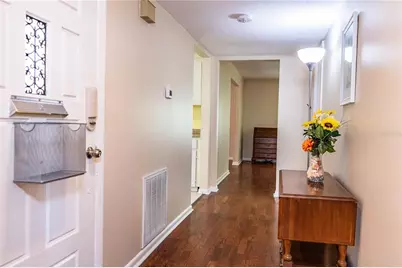 652 Cottage Lane, Lakeland, FL 33803 - Photo 6