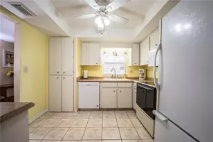 652 Cottage Ln, Lakeland, FL 33803 - Photo 10