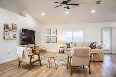 2730 Highlands Creek Drive, Lakeland, FL 33813 - Photo 8