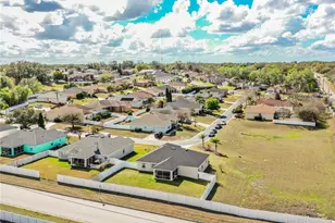 2730 Highlands Creek Dr, Lakeland, FL 33813 - Photo 36