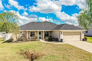 2730 Highlands Creek Dr, Lakeland, FL 33813 - Photo 1