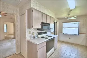 4828 Squire Hollow Dr, Lakeland, FL 33811 - Photo 18