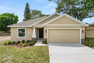 790 Eagle Ave E, Eagle Lake, FL 33839 - Photo 1