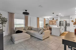 569 Reggie Rd, Winter Haven, FL 33884 - Photo 4