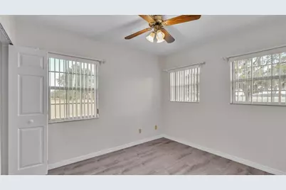 6110 Downing Street, Dover, FL 33527 - Photo 28