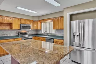 6110 Downing St, Dover, FL 33527 - Photo 6