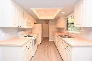 6305 Christina Groves Circle, Lakeland, FL 33813 - Photo 2