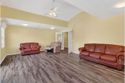 2609 Timbercreek Loop W, Lakeland, FL 33805 - Photo 18