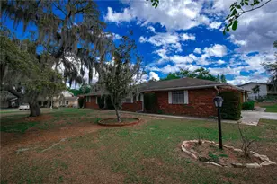 3618 Royal Ct N, Lakeland, FL 33812 - Photo 1