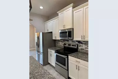 1365 Evergreen Park Cir, Lakeland, FL 33813 - Photo 12