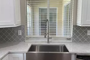 3906 Whistlewood Cir, Lakeland, FL 33811 - Photo 16