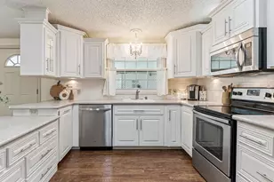 6643 Westchester Dr NE, Winter Haven, FL 33881 - Photo 12