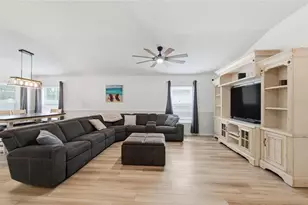 7037 Cruz Ct, Lakeland, FL 33813 - Photo 4