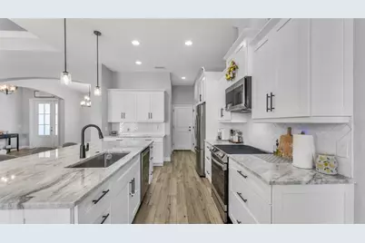 7013 Bentridge Drive, Lakeland, FL 33813 - Photo 10