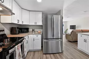 6108 Fairway Blvd, Apollo Beach, FL 33572 - Photo 14